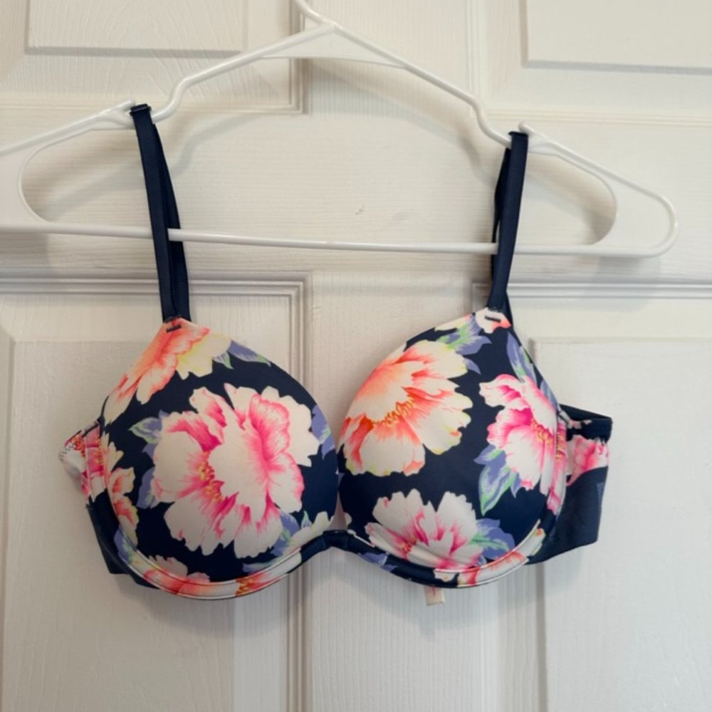 Victoria's Secret/PINK Floral 34B Push Up Padded Bra